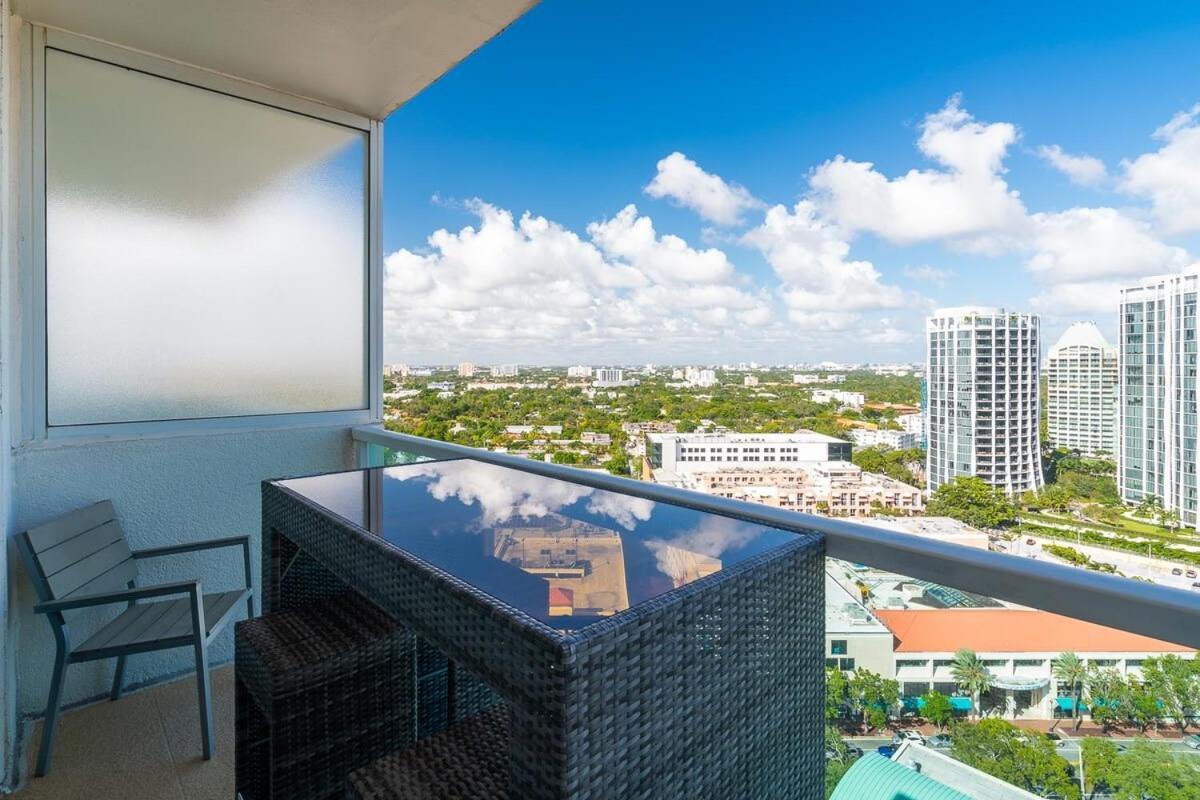 City View Balcony Steps From Restaurants, Peacock Park & Marina ميامي المظهر الخارجي الصورة